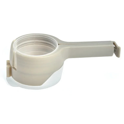 SnapPour™ Sealing Clip and Pour