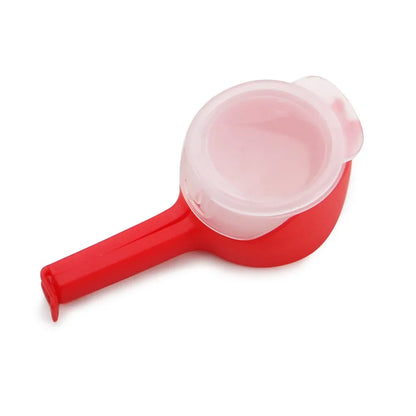 SnapPour™ Sealing Clip and Pour