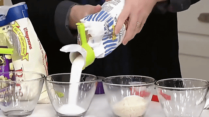 SnapPour™ 4pk Sealing Clip and Pour